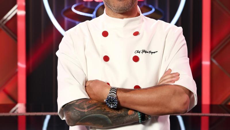 Chef Ștefan Popescu și familia lui au împodobit bradul de Crăciun. Imagini rare cu soția și băieții săi: „Este o zi specială!”