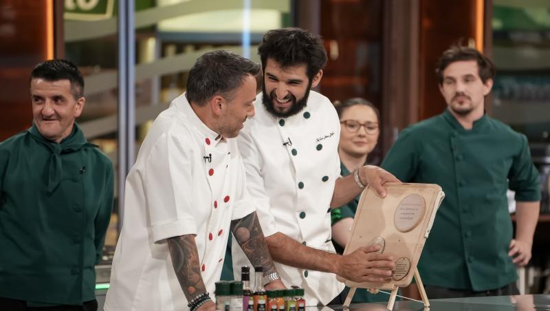 Chefi la cuțite, 15 decembrie 2025. Ce echipă a câștigat proba de astăzi și ce au avut de gătit. Cine va merge la individuale