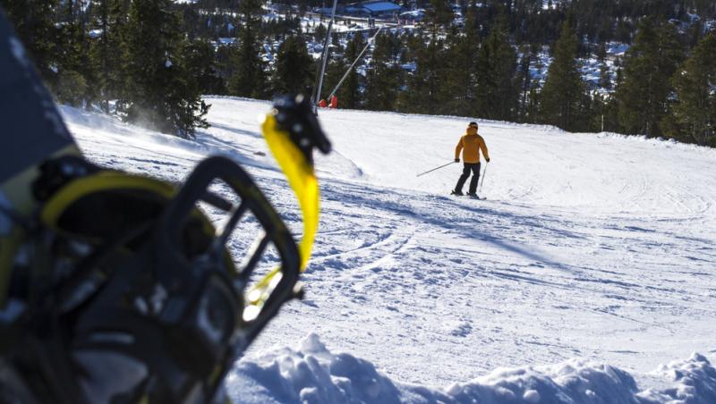Prima pârtie deschisă în sezonul acesta. Cât o costă o porție de ciorbă | VIDEO