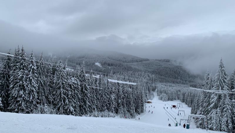 Prima pârtie deschisă în sezonul acesta. Cât o costă o porție de ciorbă | VIDEO