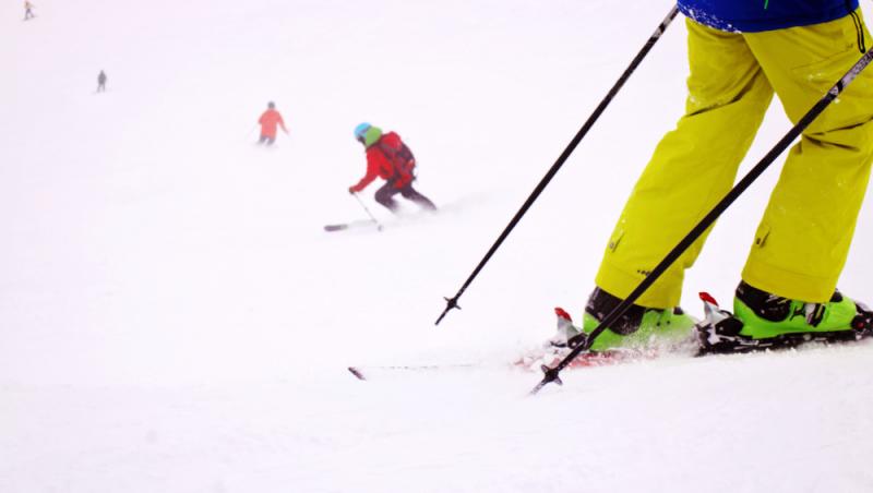 Prima pârtie deschisă în sezonul acesta. Cât o costă o porție de ciorbă | VIDEO