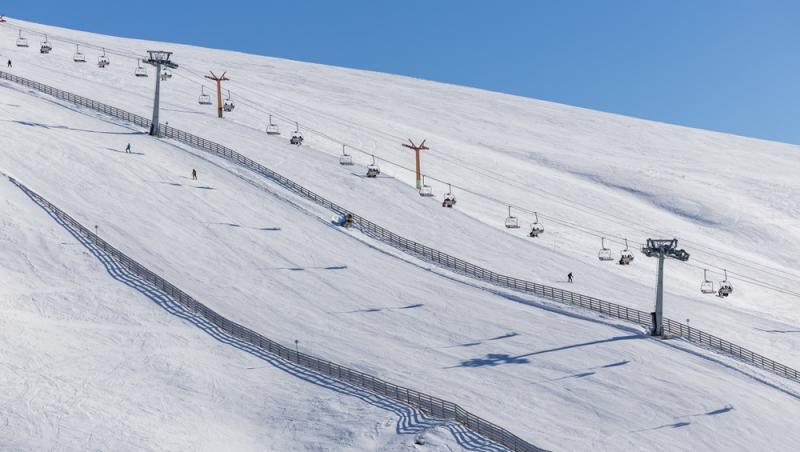 Prima pârtie deschisă în sezonul acesta. Cât o costă o porție de ciorbă | VIDEO