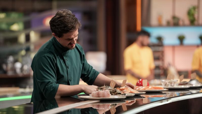 Chefi la cuțite, 15 decembrie 2025. Cine a părăsit competiția în această ediție. Ce echipă a pierdut un concurent