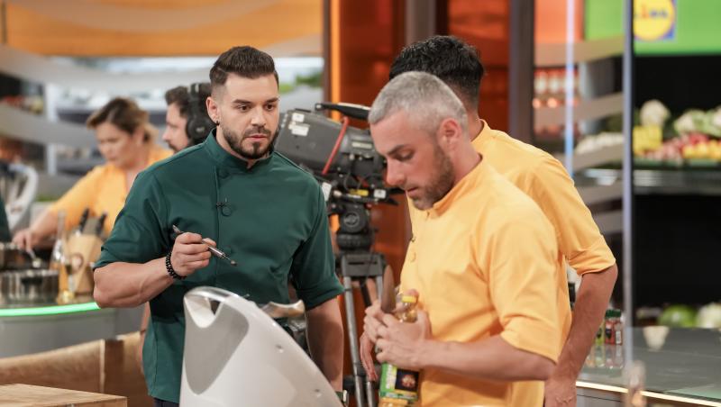 Chefi la cuțite, 15 decembrie 2025. Cine a părăsit competiția în această ediție. Ce echipă a pierdut un concurent