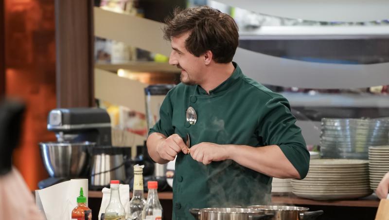 Chefi la cuțite, 15 decembrie 2025. Cine a părăsit competiția în această ediție. Ce echipă a pierdut un concurent