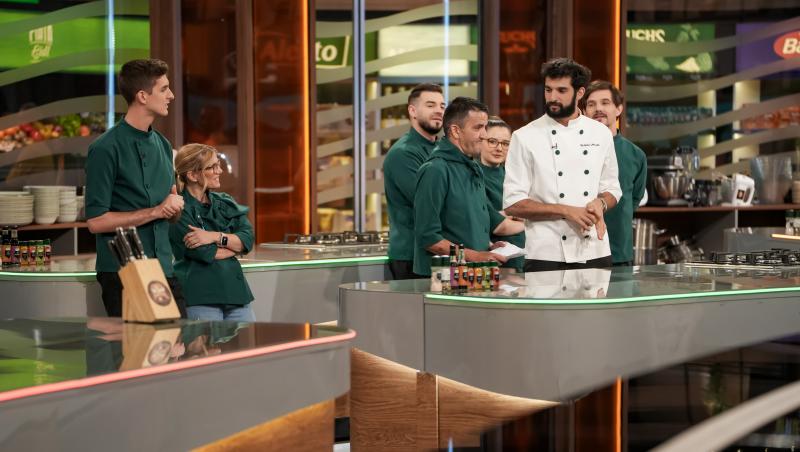 Chefi la cuțite, 16 decembrie 2025. Echipa care a câștigat proba de azi. Ce au avut concurenții de gătit și cine i-a jurizat