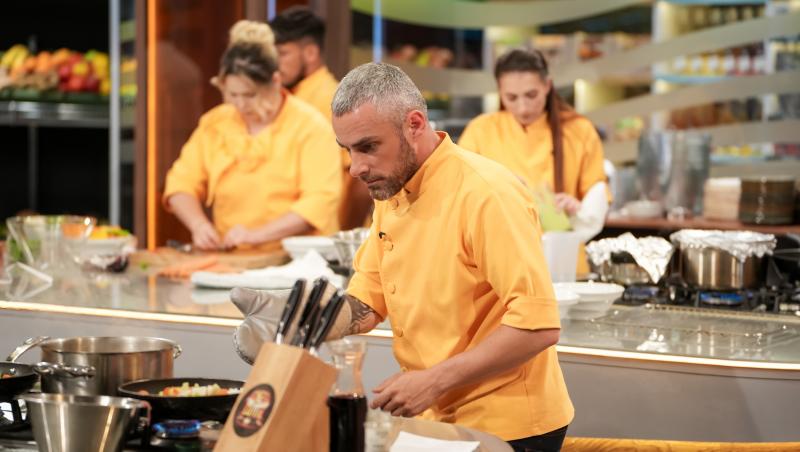 Chefi la cuțite, 16 decembrie 2025. Echipa care a câștigat proba de azi. Ce au avut concurenții de gătit și cine i-a jurizat