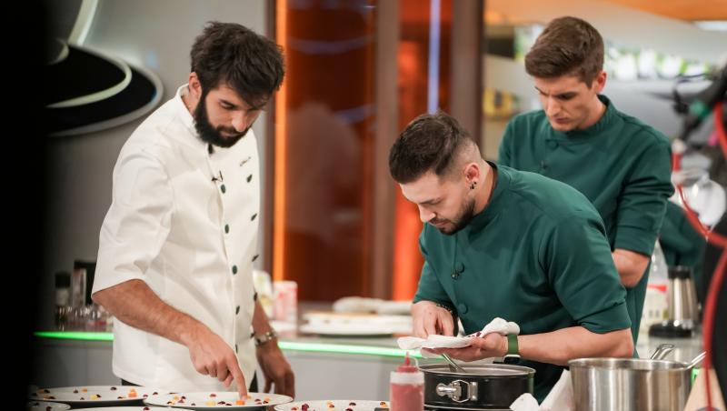 Chefi la cuțite, 16 decembrie 2025. Echipa care a câștigat proba de azi. Ce au avut concurenții de gătit și cine i-a jurizat