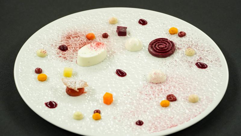 Chefi la cuțite, 16 decembrie 2025. Echipa care a câștigat proba de azi. Ce au avut concurenții de gătit și cine i-a jurizat