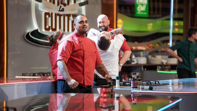 Chefi la cuțite, 16 decembrie 2025. Echipa care a câștigat proba de azi. Ce au avut concurenții de gătit și cine i-a jurizat