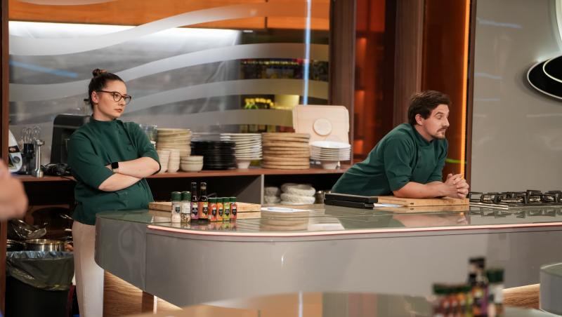 Chefi la cuțite, 16 decembrie 2025. Cine a părăsit competiția în această seară. Echipele care au pierdut câte un membru