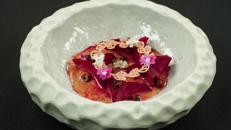 Chefi la cuțite, 16 decembrie 2025. Cine a părăsit competiția în această seară. Echipele care au pierdut câte un membru