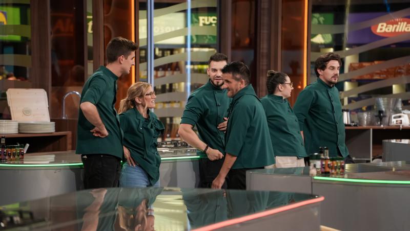 Chefi la cuțite, 16 decembrie 2025. Cine a părăsit competiția în această seară. Echipele care au pierdut câte un membru