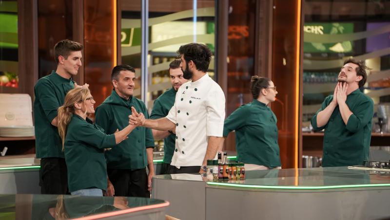 Chefi la cuțite, 16 decembrie 2025. Cine a părăsit competiția în această seară. Echipele care au pierdut câte un membru