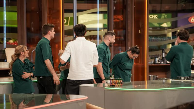 Chefi la cuțite, 16 decembrie 2025. Cine a părăsit competiția în această seară. Echipele care au pierdut câte un membru