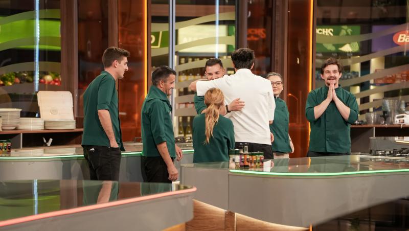 Chefi la cuțite, 16 decembrie 2025. Cine a părăsit competiția în această seară. Echipele care au pierdut câte un membru