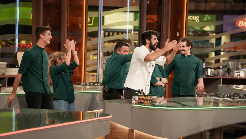 Chefi la cuțite, 16 decembrie 2025. Cine a părăsit competiția în această seară. Echipele care au pierdut câte un membru