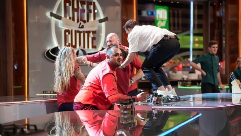 Echipa lui Chef Ștefan Popescu, victorioasă, la Chefi la cuțite. Urmează o provocare triplă în arena culinară