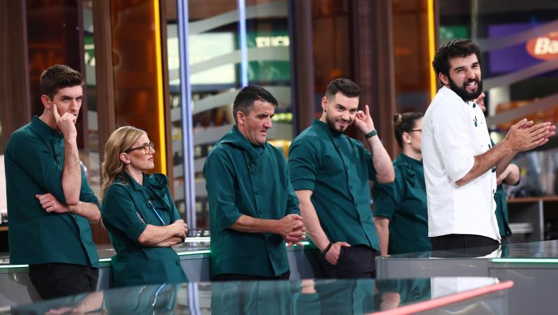 Chefi la cuțite, 17 decembrie 2025. Ce echipă a câștigat battle-ul opt. Banda a adus un verdict neașteptat: „Doamne, nu cred!”