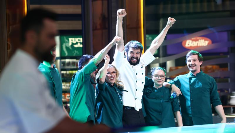 Chefi la cuțite, 17 decembrie 2025. Ce echipă a câștigat battle-ul opt. Banda a adus un verdict neașteptat: „Doamne, nu cred!”