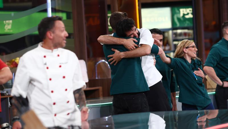 Chefi la cuțite, 17 decembrie 2025. Ce echipă a câștigat battle-ul opt. Banda a adus un verdict neașteptat: „Doamne, nu cred!”