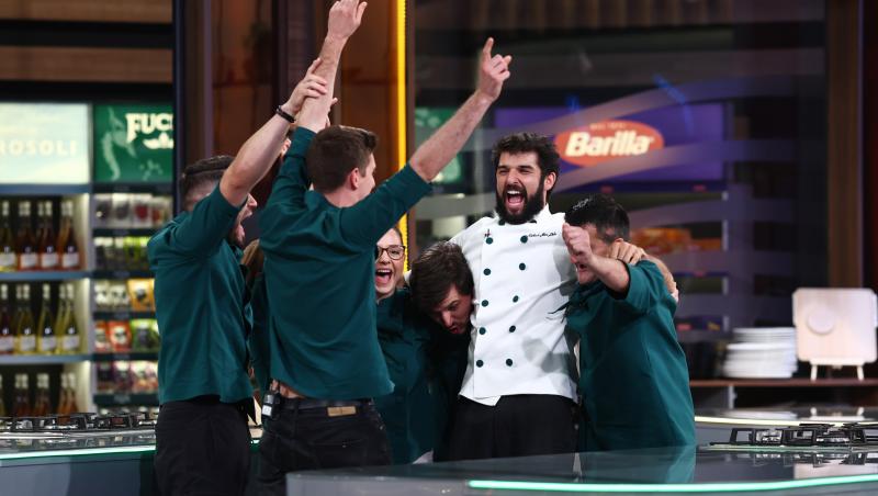 Chefi la cuțite, 17 decembrie 2025. Ce echipă a câștigat battle-ul opt. Banda a adus un verdict neașteptat: „Doamne, nu cred!”