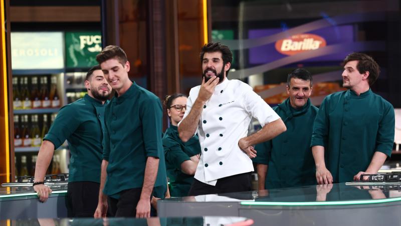 Chefi la cuțite, 17 decembrie 2025. Ce echipă a câștigat battle-ul opt. Banda a adus un verdict neașteptat: „Doamne, nu cred!”