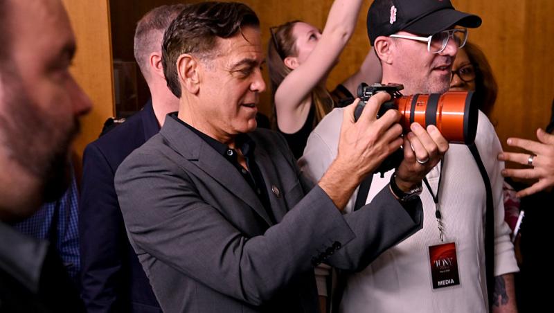 De ce nu-l vom mai vedea pe George Clooney în rolurile romantice care l-au consacrat. Decizia luată după o discuție cu soția sa