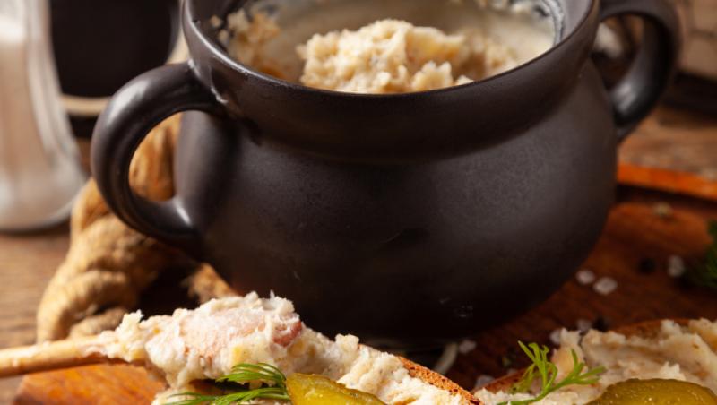 Sărbătorile românilor, pline de nostalgie. Cât au plătit pentru o felie de pâine cu untură la târgul de Crăciun