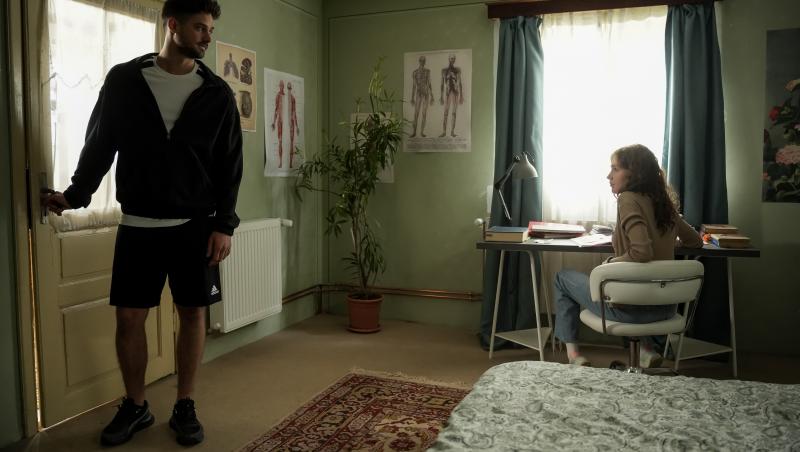 Iubire cu parfum de lavandă, rezumat episoade 43, 44 și 45 din 19 decembrie 2025. Albert o amenință iar pe Anda. Ce decide Filip