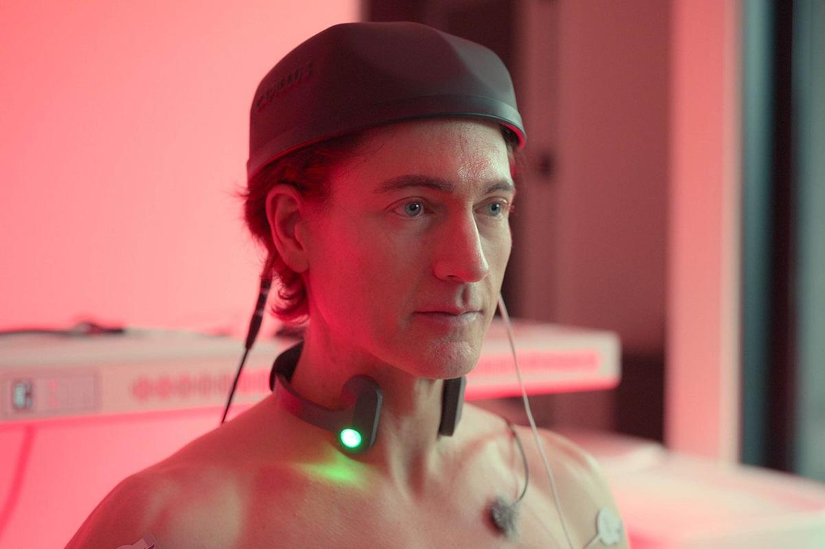 Miliardarul care susține că va fi &bdquo;nemuritor&rdquo; &icirc;n 15 ani. Cum plănuiește Bryan Johnson să trăiască pentru totdeauna