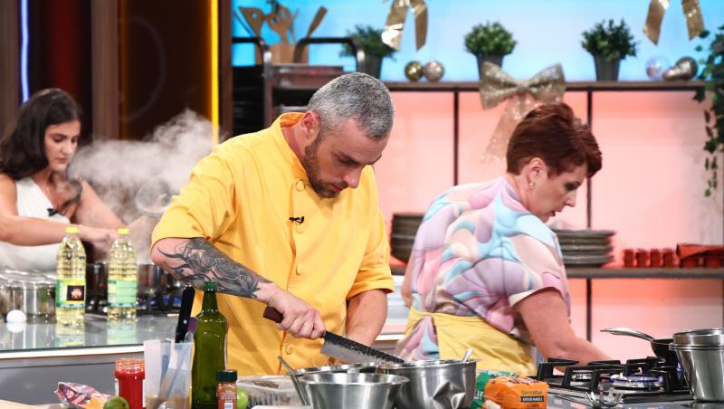 Semifinala Chefi la cuțite, 23 decembrie 2025. Ce probe i-au pus pe jar pe concurenți. Ultima jurizare s-a lăsat cu scântei