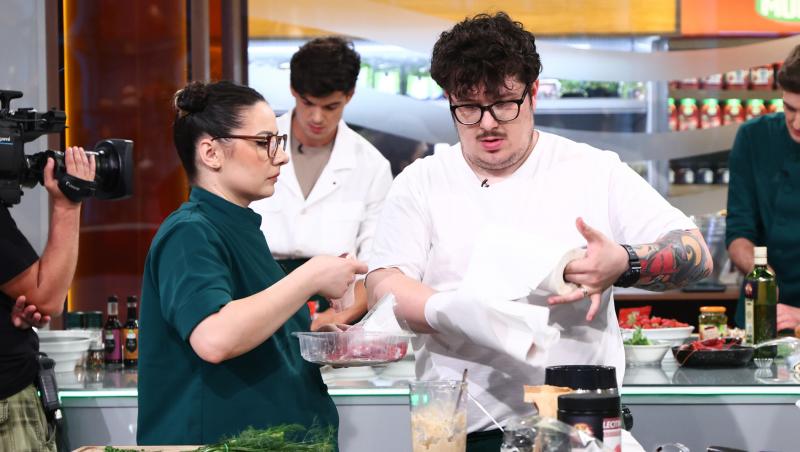 Semifinala Chefi la cuțite, 23 decembrie 2025. Ce probe i-au pus pe jar pe concurenți. Ultima jurizare s-a lăsat cu scântei