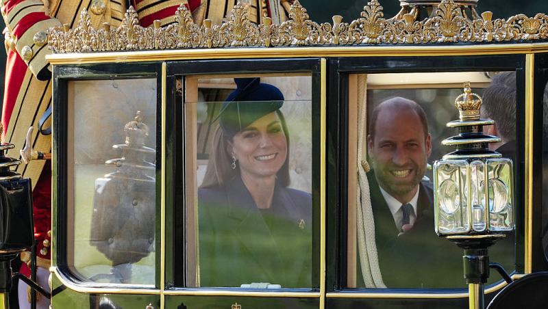 Prințul William și Kate Middleton au postat felicitarea anuală de Crăciun. Ce ținute au ales și ce detaliu iese în evidență
