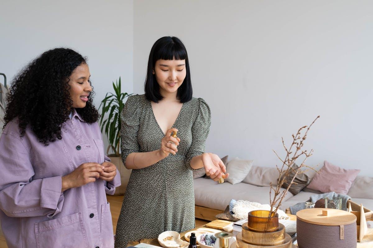 (P) Cum alegeți un parfum care vă reprezintă personalitatea