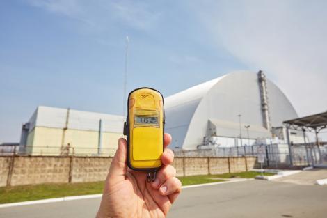 Scutul de protecție al centralei de la Cernob&icirc;l a fost avariat. Autoritățile cer refacerea de urgență