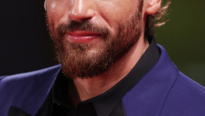 Îndrăgitul actor turc Can Yaman este din nou burlac. Primele declarații după despărțirea de iubita sa: „Dragostea adevărată”