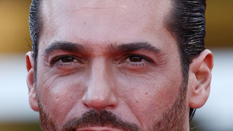 Îndrăgitul actor turc Can Yaman este din nou burlac. Primele declarații după despărțirea de iubita sa: „Dragostea adevărată”