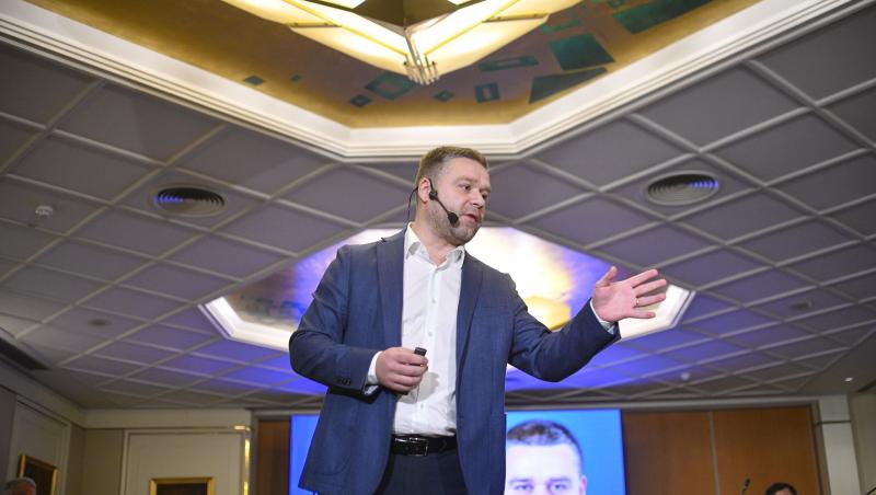 Un candidat la alegerile pentru Primăria Capitalei s-a retras din cursă pentru Ciprian Ciucu. Ce se întâmplă cu buletinele de vot