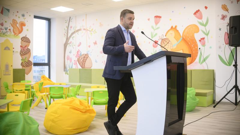 Un candidat la alegerile pentru Primăria Capitalei s-a retras din cursă pentru Ciprian Ciucu. Ce se întâmplă cu buletinele de vot