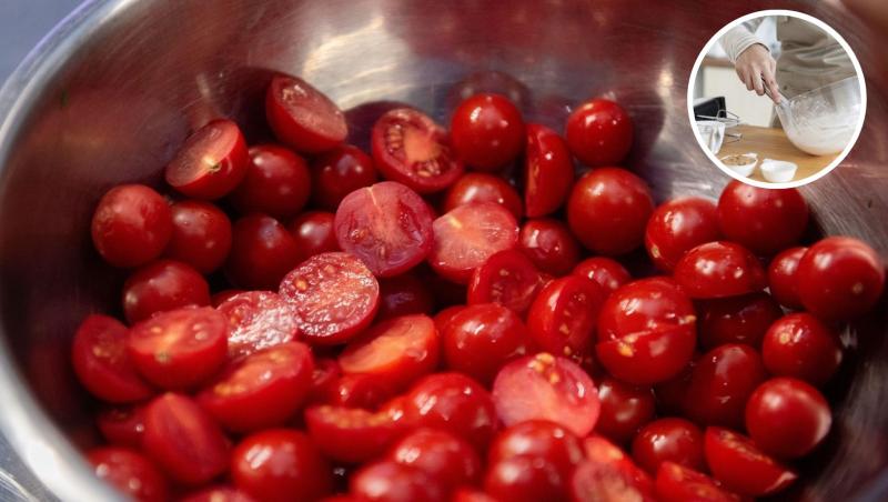 Roșii tăiate &icirc;ntr-un bol din inox și o imagine inserată &icirc;ntr-un cerc sus &icirc;n dreapta cu m&acirc;na unei gospodine care amestecă aluat &icirc;n castron