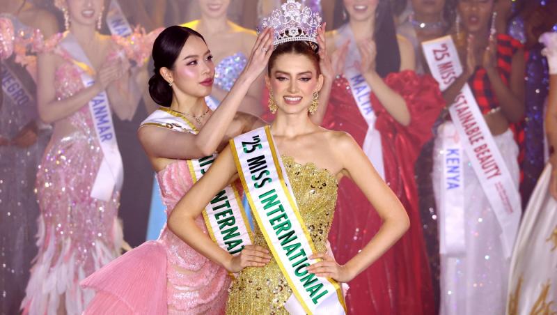 Ce țară a câștigat Miss International 2025. Cum a arătat reprezentanta la proba costumelor de baie