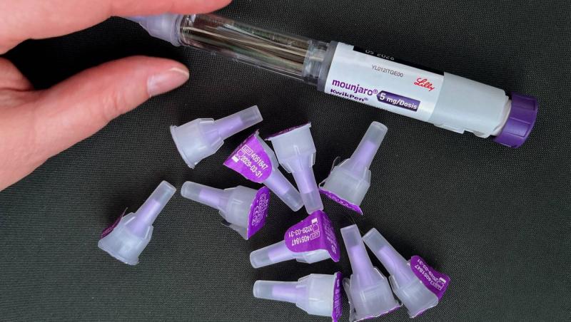 Medicii trag semnale de alarmă de sărbători pentru cei care folosesc injecții de slăbit. Ce avertizează în privința alcoolului