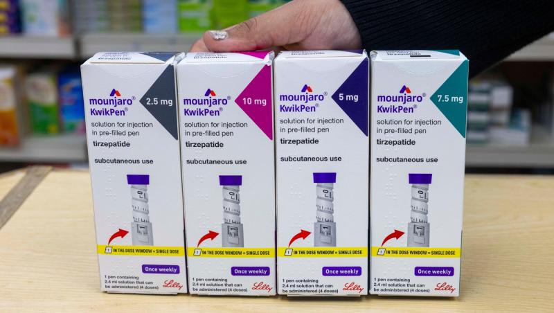 Medicii trag semnale de alarmă de sărbători pentru cei care folosesc injecții de slăbit. Ce avertizează în privința alcoolului