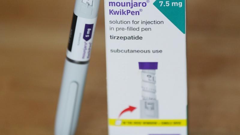 Medicii trag semnale de alarmă de sărbători pentru cei care folosesc injecții de slăbit. Ce avertizează în privința alcoolului