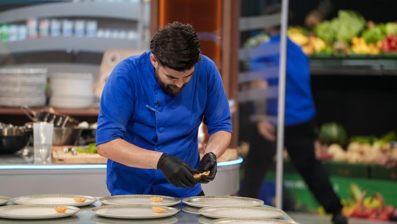 Chefi la cuțite, 22 decembrie 2025. Ce echipă a câștigat ultimul battle și cine este primul semifinalist al sezonului 16