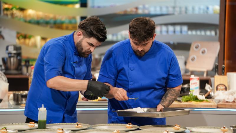 Chefi la cuțite, 22 decembrie 2025. Ce echipă a câștigat ultimul battle și cine este primul semifinalist al sezonului 16