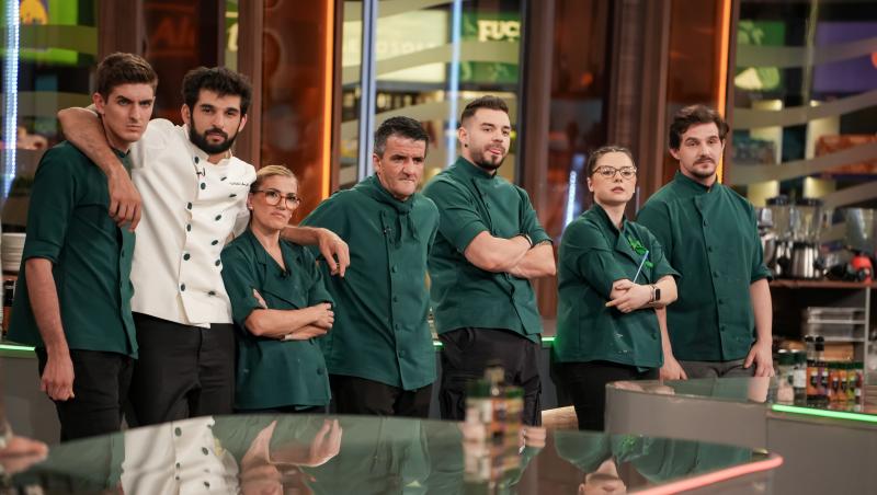 Chefi la cuțite, 22 decembrie 2025. Ce echipă a câștigat ultimul battle și cine este primul semifinalist al sezonului 16