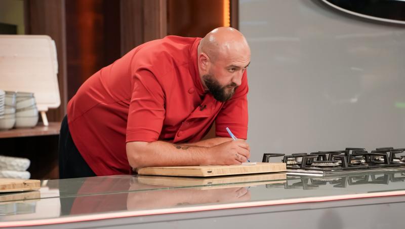 Chefi la cuțite, 22 decembrie 2025. Cine sunt semifinaliștii sezonului 16. Patru concurenți au părăsit marea competiție în lacrimi