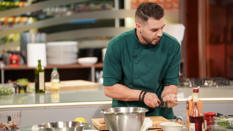 Chefi la cuțite, 22 decembrie 2025. Cine sunt semifinaliștii sezonului 16. Patru concurenți au părăsit marea competiție în lacrimi